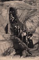 JJ. 7787 Chamonix - Sortie de la Grotte du Glacier des Bossons