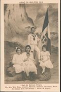 Anno di guerra 1915:  i figli dei sovrani d'Italia L.L. A.A. princ. Jolanda, Mafalda, Umberto, Giovanna, Maria ai soldati della cara patria saluti ed auguri