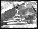La fontana del Nettuno coperta di neve: prospetto del palazzo Re Enzo e della residenza degli Uditori di Rota: piazza del Nettuno: Bologna
