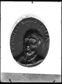 Torquatus Taxus Poeta: medaglia ovale in bronzo di Torquato Tasso da una fotografia