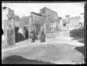 Lina Guerrini, Maria Nigrisoli e Guido Guerrini di spalle nella casa di Marco Lucrezio sulla via Stabiana: regio IX: area archeologica di Pompei