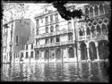 Veduta dal Canal Grande dei palazzi Giusti e Ca’ d’Oro: Venezia aprile 1892