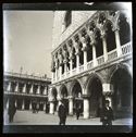 Veduta dal Molo del palazzo Ducale e del palazzo della Libreria Sansoviniana: Venezia