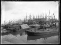 Le imbarcazioni nel porto di Napoli