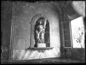 La statua della dea Pomona in una nicchia dello scalone di palazzo Paleotti: via Zamboni, 32: Bologna
