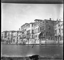 Veduta dal Canal Grande dei palazzi sul lato destro, all’altezza del rio di San Giovanni Crisostomo: Venezia