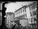 Il passaggio di un vaporetto davanti al palazzo Civran Grimani sul Canal Grande: Venezia aprile 1892