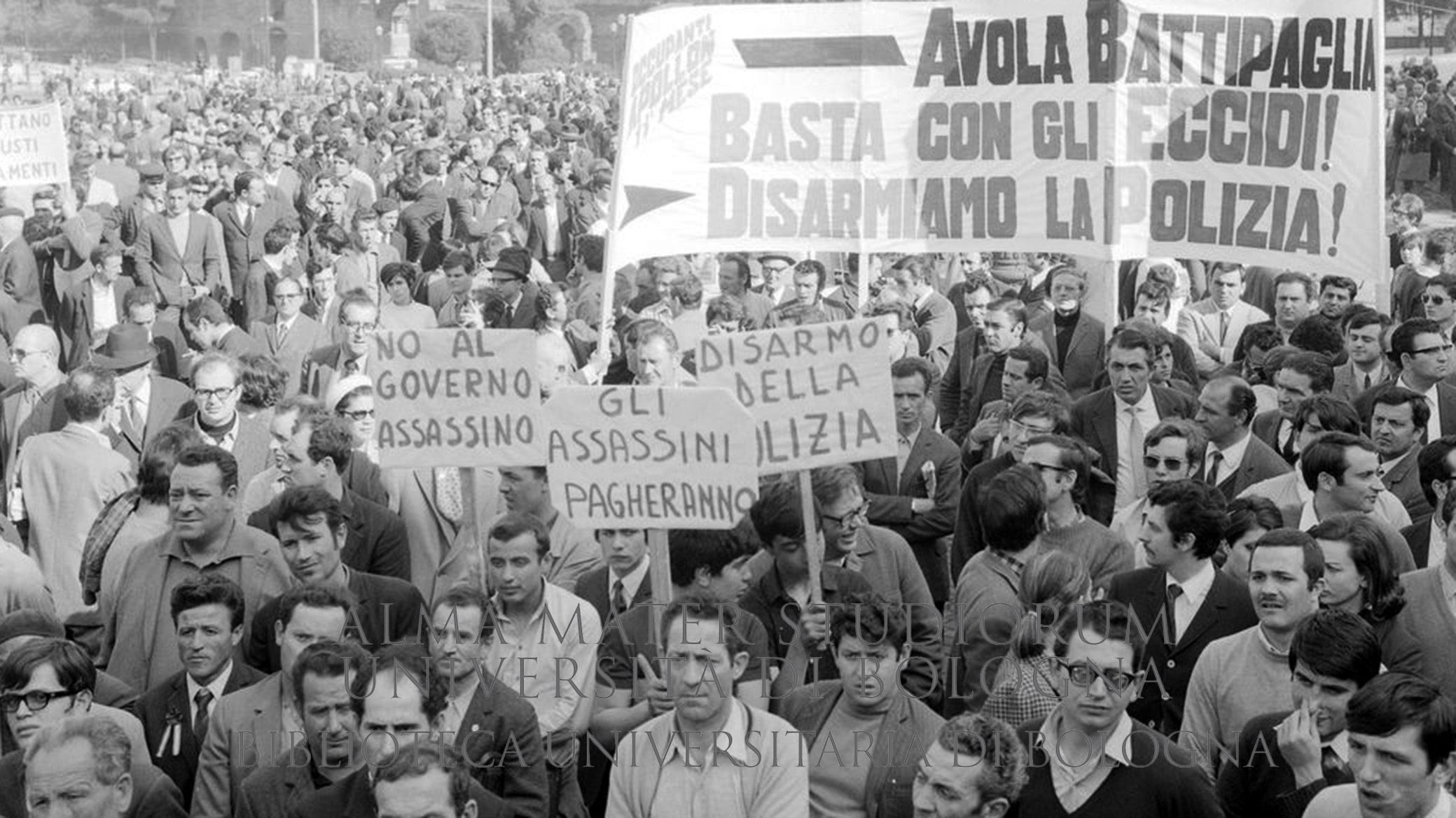 1969: Manifestazione di protesta dopo i fatti di Battipaglia. Roma, 11.4.1969