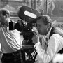 Alberto Sordi dietro la macchina da presa sul set del film «Scusi, lei è favorevole o contrario?». Roma, 7.10.1966