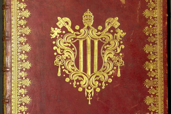 Benedetto XIV piatto anteriore con stemma