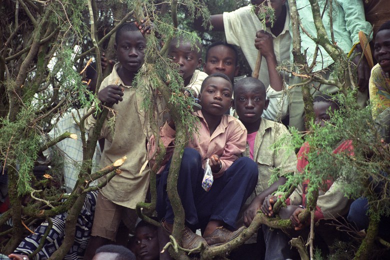 Ph. Luciano Nadalini | Bambini della Provincia del Kivu Nord, Repubblica democratica del Congo, febbraio 2001