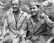 Alberto Sordi con David Niven sul set del film «I due nemici». Latina, 9.7.1961