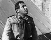 Alberto Sordi in un momento di pausa durante la lavorazione del film «I due nemici». 26.3.1961