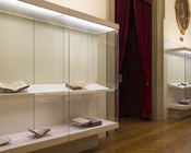 Biblioteca Universitaria di Bologna | Atrio dell'Aula Magna