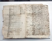 Atrio dell'Aula Magna della Biblioteca Universitaria di Bologna: percorso espositivo della mostra "L'oro dei filosofi"