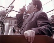 Giuseppe Di Vittorio, segretario generale della CGIL, al comizio in Piazza del Popolo durante la Festa del 1°maggio. Roma, 1° maggio 1956
