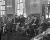 Assemblea in corso all'interno del Centro Sperimentale di Cinematografia durante l’occupazione. Tra gli altri sono presenti: Elio Petri, Bernardo Bertolucci, Pier Paolo Pasolini, Carlo Lizzani, Ugo Pirro e Marco Bellocchio. Roma, 5.3.1967