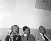Elsa Morante, Pier Paolo Pasolini e Alberto Moravia ad una conferenza sull'antifascismo al Circolo culturale Piero Gobetti. Roma, 16.7.1960