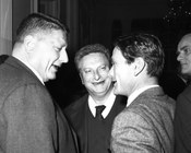 Giorgio Amendola, Carlo Levi, Pier Paolo Pasolini e Alberto Moravia al ricevimento in onore del 43° anniversario della Rivoluzione russa presso l’Ambasciata della  Federazione Russa. Roma, 7.11.1960
