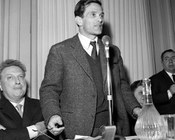 Pier Paolo Pasolini e Carlo Levi al tavolo degli oratori durante il convegno italo-sovietico sulla funzione della cultura nella società contemporanea svolta presso Palazzo Marignoli. Roma, 17.3.1962