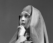 Laura Betti durante le riprese sul set di «La ricotta», episodio del film «Ro.Go.Pa.G». Roma, 24.10.1962